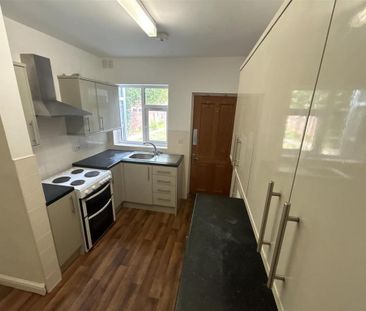 4 bedroom detached house to rent - Photo 1