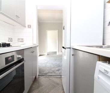 2 bedroom apartment to rent - Photo 6