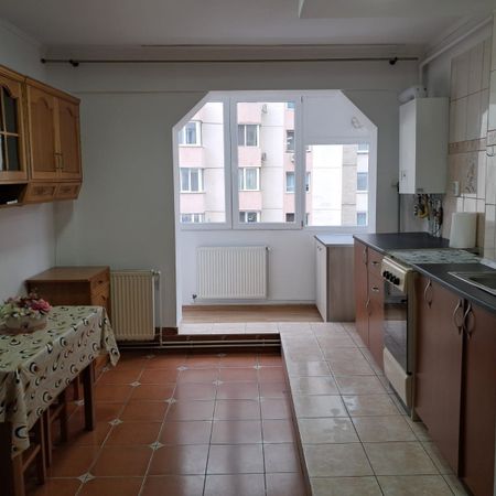 Apartament cu 2 camere, zona Tudor - Fotografie 4