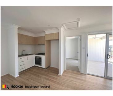 FONZI FLAT | MOVE RIGHT IN - Photo 4