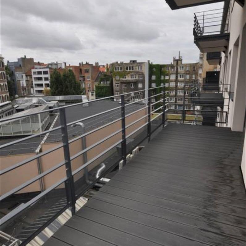 Résidence CONDOR, magnifique appartement meublé ou le design et le luxe rè à 1050 Ixelles - Photo 1