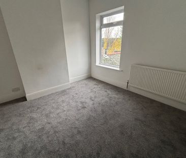 Gladys Road - Photo 2