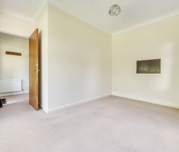 3 bedroom detached house to rent - Photo 5