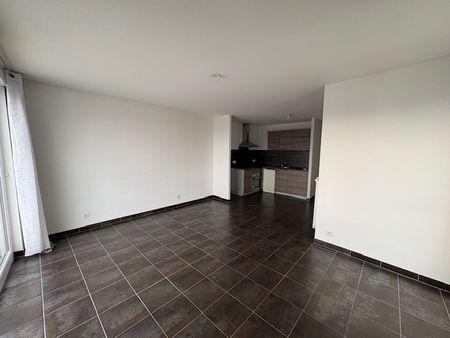 Location Appartement 3 pièces 58m² ST LOUIS 68300 - Photo 3