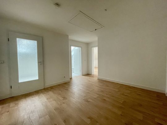 #Moderne Dachgeschoss-Wohnung#Stellplatz#zentrale Lage - Foto 1