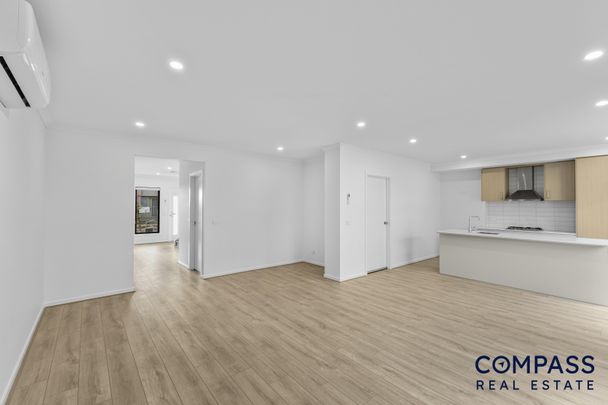 27 Illustration Avenue, Mambourin VIC 3024 - House For Rent | Domain - Photo 1