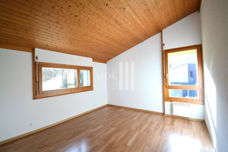 To rent a 4.5-room villa in Monthey - Photo 3