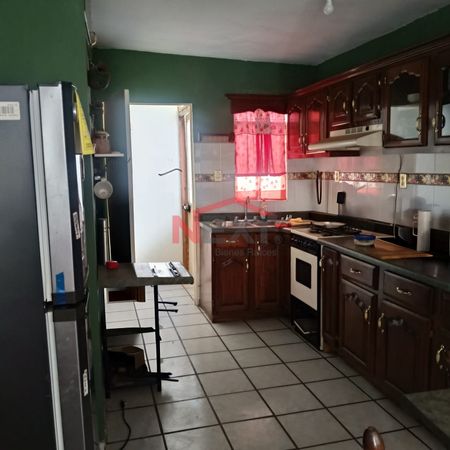 CASA EN RENTA EN COL. LAS LOMAS - Photo 3