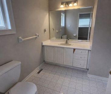 For Lease - 58 Louana Crescent Unit# 46, Vaughan, Ontario - Photo 3