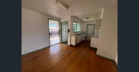 3-Bedroom Home Close to Archer St - Photo 3