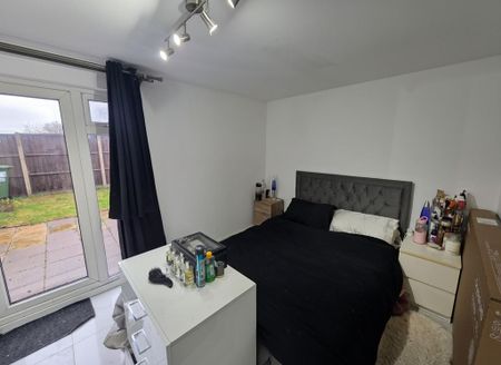 1 bedroom ground floor maisonette to rent - Photo 2