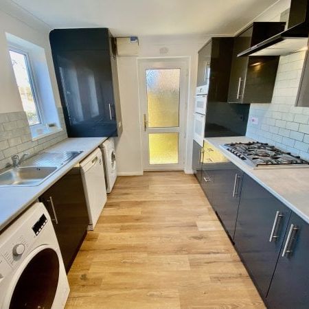 Bedford, MK41 - Photo 1