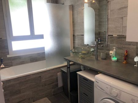 Location Appartement 3 pièces 58m² - Photo 4