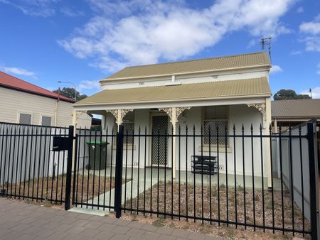 12 Mackay Street, Port Augusta SA 5700 - Photo 5