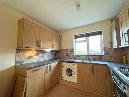 Lea Road, Brockworth,gloucester, GL3 - Photo 3