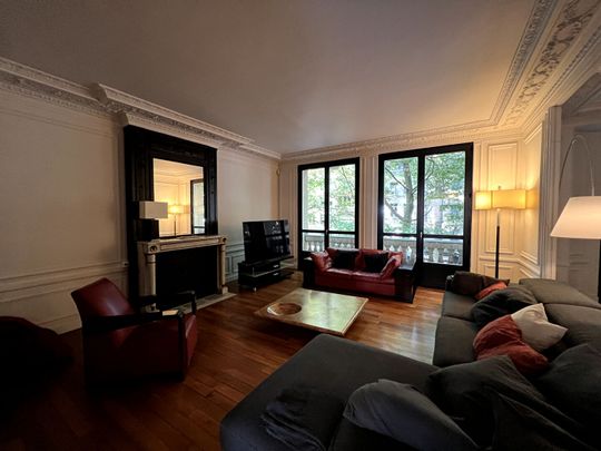 Magnifique T5 meublé – Boulevard de la Liberté – avec 2 places de Parking ! réf G600 - Photo 1