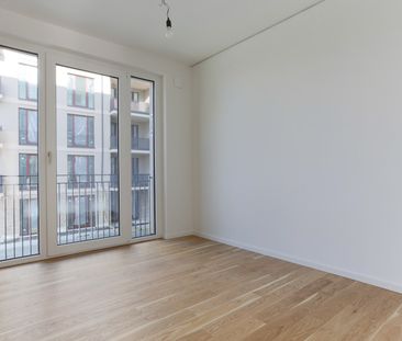 Urbanes Lebensgefühl trifft Wasserlage: 2-Zi.-Neubauwohnung in Topl... - Photo 2