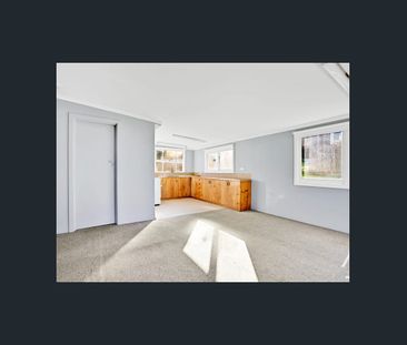 Quiet & Private Living - Photo 5