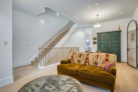 For Lease - 34 Beaconsfield Avenue, Toronto, Ontario - Photo 4