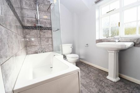 4 bedroom house to rent - Photo 3