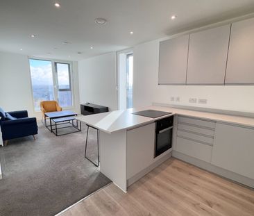 2 Bed Flat, Wharf End, M17 - Photo 4