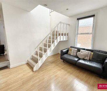 2 bedroom semi-detached house to rent - Photo 4