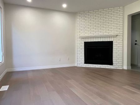 For Lease - 17 Mcclure Crescent, Kanata, Ontario - Photo 5