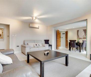 3 bedroom apartment to rent - Photo 1