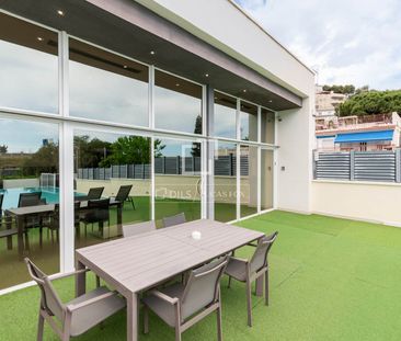 Excellent 7 Bedroom house / villa for rent in El Poal, Barcelona - Photo 3