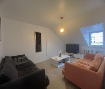 Charming renovated apartment with terrace in the heart of Cernier - Photo 1