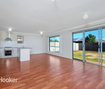 Neat, Three Bedroom Family Home - Photo 4