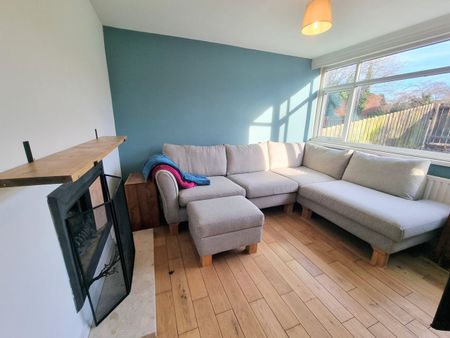 4 Bed Semi-Detached House, Malvern Street, LS11 - Photo 2