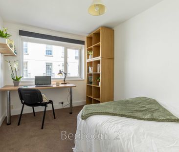 Room 1 - Photo 5