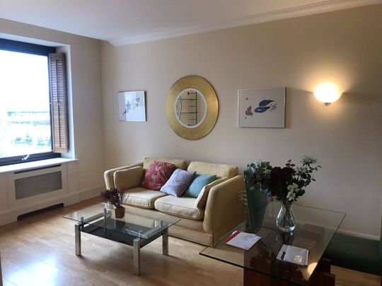2 Bed Flat, Whitehouse Apartments, SE1 - Photo 1
