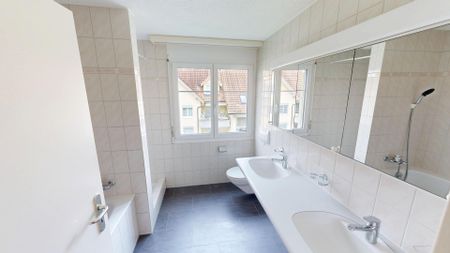 Grosszügige Wohnung mit Familienrabatt - Foto 2