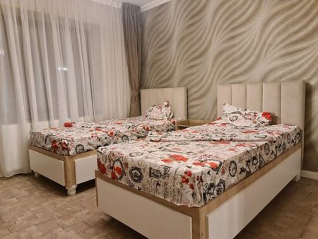 Vila P+1E, 7 camere, curte amenajata - zona Mall, George ... - Fotografie 2