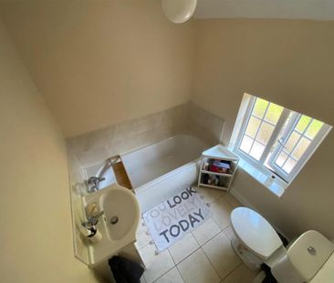 2 bedroom cottage to rent - Photo 1