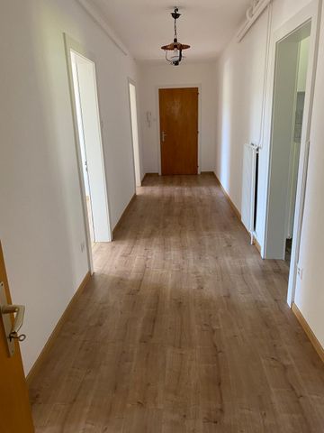 Charmant appartement de 4.5 pièces rénové à Tramelan - Foto 5