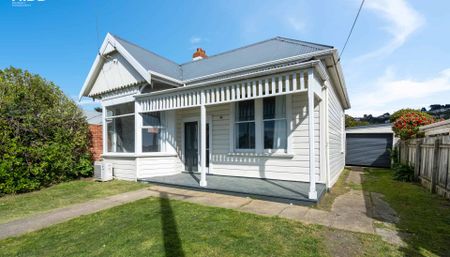 Saint Clair Home - Photo 2