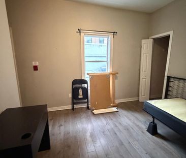 178 Clarence St - Photo 5