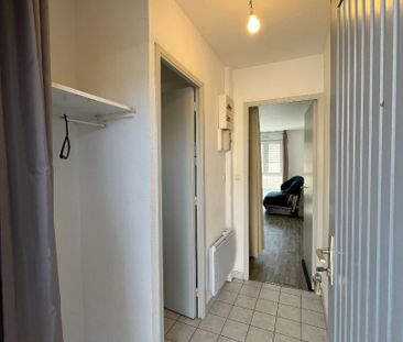 Location Appartement 1 pièce 23m² - Photo 3