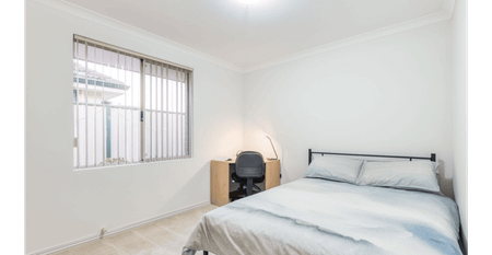 Close to train station - Photo 3