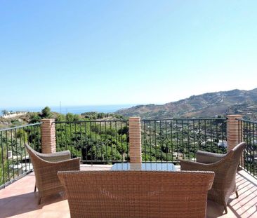 6 room luxury Villa for rent in Frigiliana, Andalusia - Photo 6