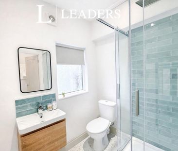 1 bedroom in a house share to rent - Photo 6