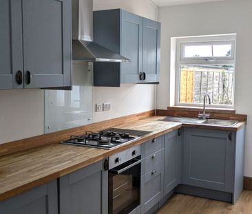 Silver Terrace, Burry Port, Llanelli, SA16 0NA - Photo 6