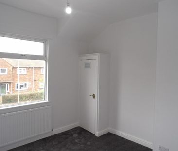 2 bedroom semi-detached house to rent - Photo 2