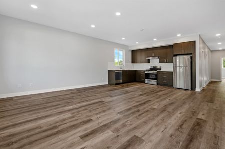 206 Alfred Street - 2 - Photo 4