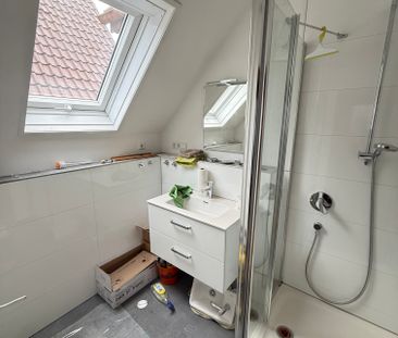 ~ ERSTBEZUG N. SANIERUNG: Sehr schöne, tolle 2-Zi.-Wohnung * neue E... - Photo 3