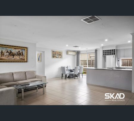 35 Galeff Avenue, Truganina, Vic 3029 - Photo 2