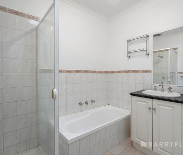 Lovely private setting - Photo 6